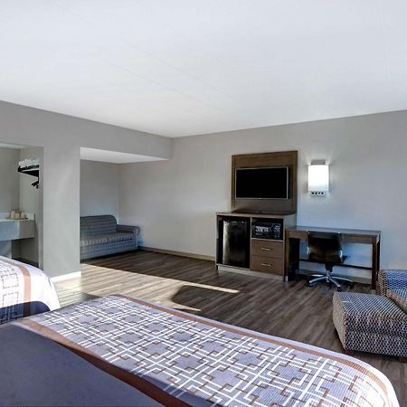 Motel 6 Burlington Exterior foto
